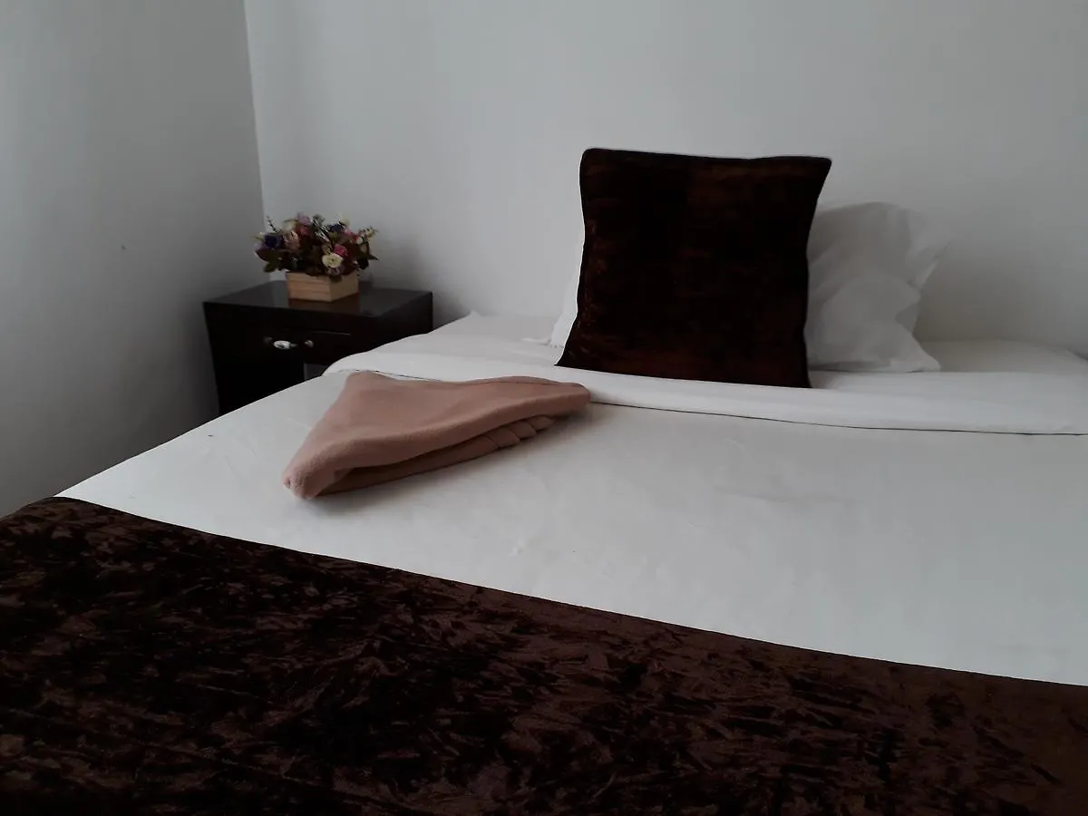 Hotel Eco Boutique Torre II Bogota 3*,